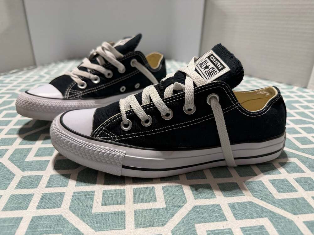 Converse Chuck Taylor All Star Low Top Black Canvas Sneakers M9166 - Picture 4 of 7